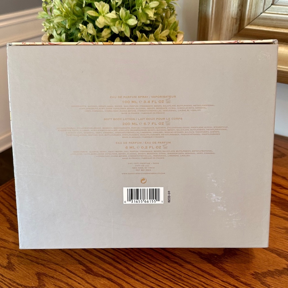 Lovely Sarah Jessica Parker Fragrance Set in Gift Box Set of Three - Picture 3 of 5
